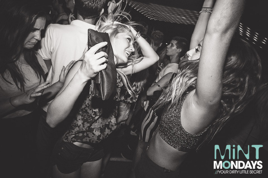 IMAGE: http://payload90.cargocollective.com/1/3/110609/4111136/mint-17-09-2012-9_900.jpg